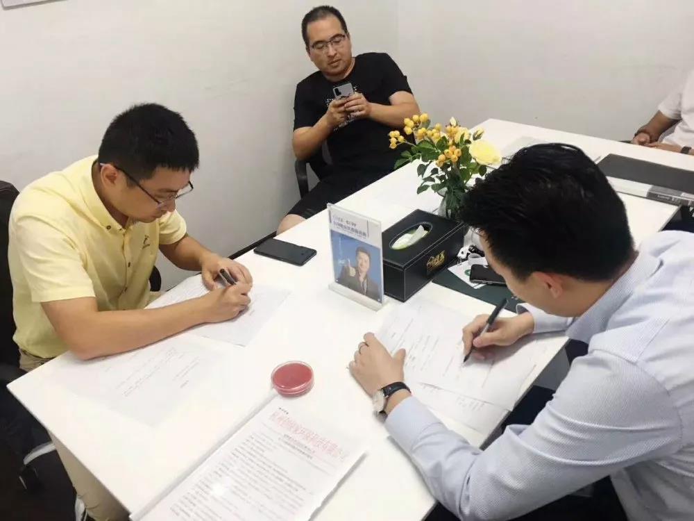 熱烈祝賀湯總簽約創綠家浙江省溫州市區級代理！